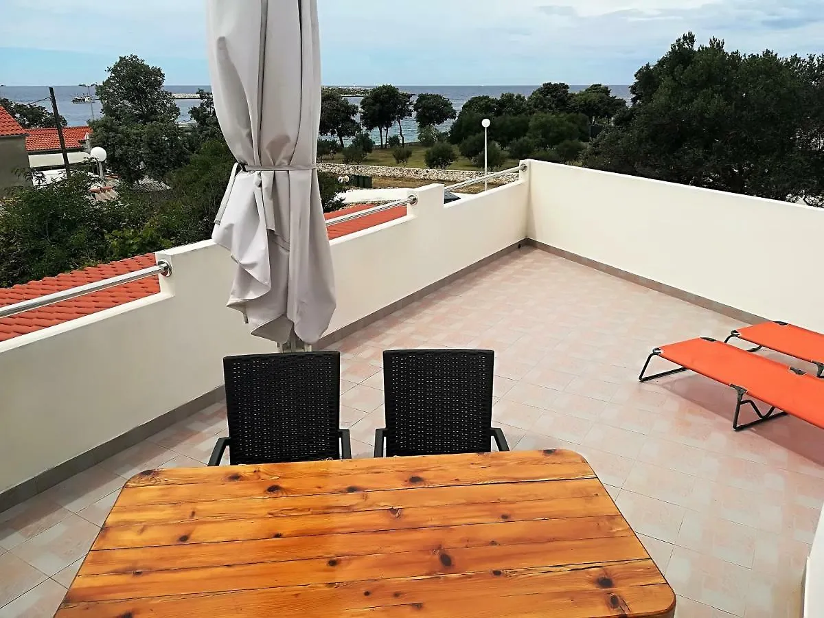 Apartman Rosanda Premuda 0*,  Croatia