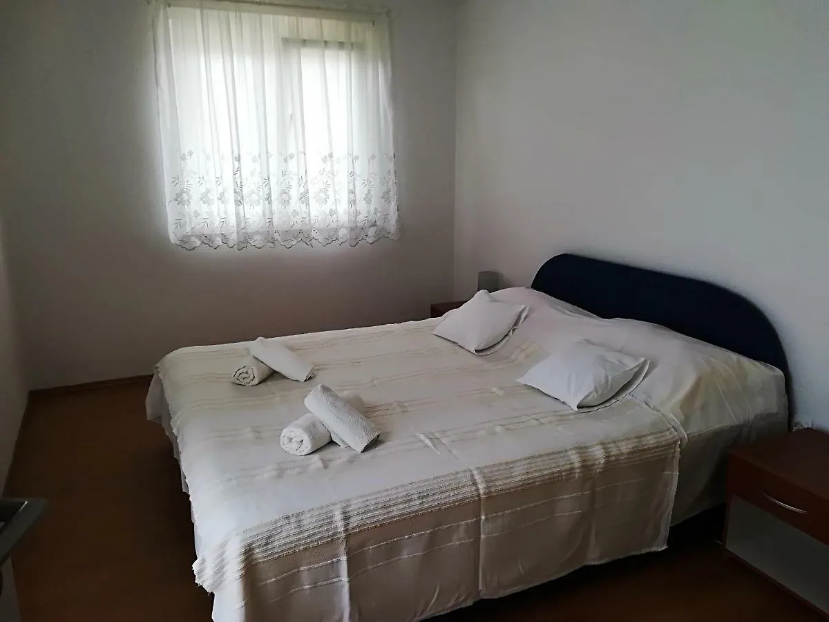 Apartman Rosanda Premuda Apartment